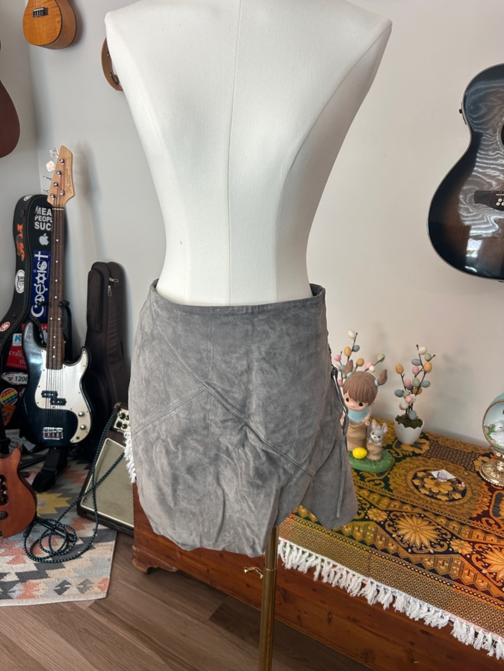 Blank NYC Gray Suede Mini Skirt